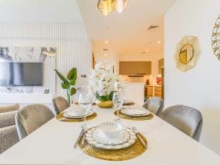 Iconic 3BR, Full Burj Khalifa View, Downtown Dubai Vacation rental in Dubai
