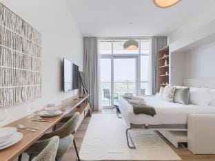 Brand New Luxury Studio Apartment in Damac Hills Vacation rental in Dubai