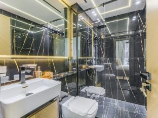 Premium 1BR with Great Amenities in JVC Vacation rental in Dubai