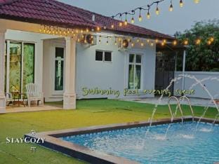 Private Pool/KTV Family Villa 3R 12Pax | I Housing Vacation rental in Malaysia