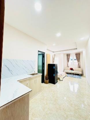 Cheap Balcony Apartment in City. HCM Vacation rental in Ho Chi Minh City