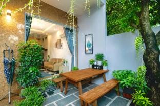 Cozy Home | Close to Mykhe Beach | BBQ & garden  Vacation rental in Da Nang