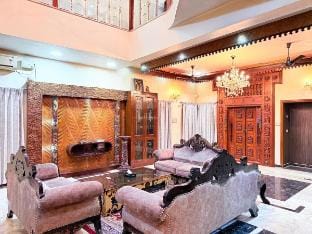 Wooden Whispers Traditional Luxe Spacez Villa Vacation rental in Bengaluru