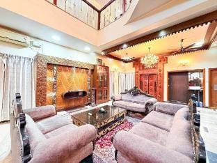 Wooden Whispers Traditional Luxe Spacez Villa Vacation rental in Bengaluru