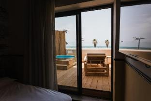 Terrace Sea View Room Vacation rental in Tel Aviv-Yafo