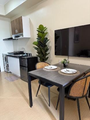 Avida Aspira Tower 2 with Pool and Full Kitchen Vacation rental in Cagayan de Oro