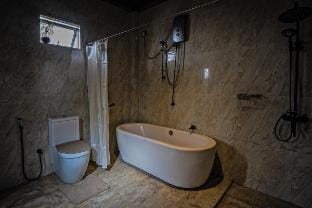 Luna Living - Hapugala, Galle Vacation rental in Galle