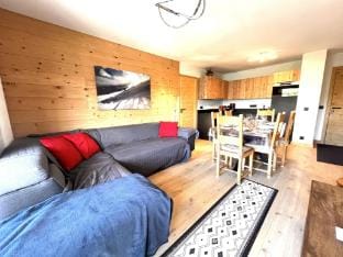 Esprit Chalet Côté Pistes - C36 - Le Snoroc Apartment in La Plagne-Tarentaise