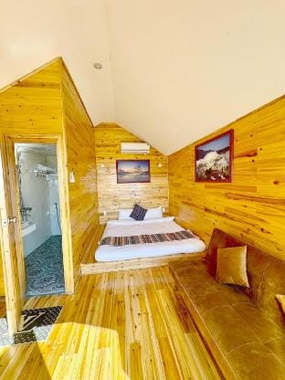 One Double Bed Bungalow Vacation rental in Laos
