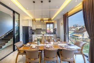 L’Ciel Villas- 7 rooms, city view, and BBQ garden Vacation rental in Dalat