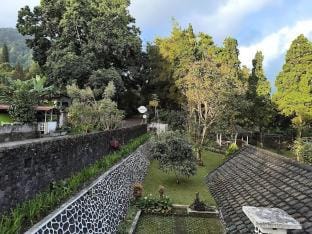Villa Narendra Yogyakarta Vacation rental in Special Region of Yogyakarta