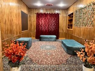 Kashmiri Kothi | Private Villa Stay in Srinagar Villa in India