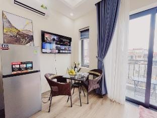 *Charming Tay Ho Studio 401* Vacation rental in Laos