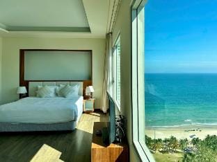 Si Beach Studio at A la Carte My Khe Beach Vacation rental in Da Nang