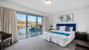 Alpine Lakeside Studio Apartment in Queenstown
