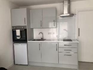 Modern Double Bed Apartment in Milton Keynes Apartment in Aylesbury Vale