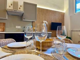 StopInITALY I Milan Cathedral-Naviglio Apartment in Milan