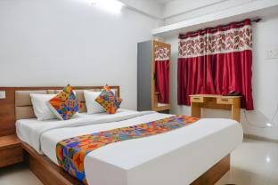 Hotel Lake View Apartment in Pune
