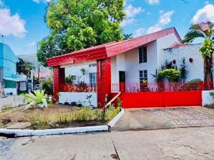 La Terraza Private Resort Villa in Calamba