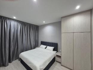 Iconic Regency 1 bedroom with infinity pool #1406  Vacation rental in Bayan Lepas