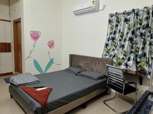 Private 1RK Studio • WiFi • Self Check-in Vacation rental in Hyderabad