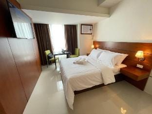 Experience Hotel Ambiance in Agoda Accommodation Apartment in Quezon City