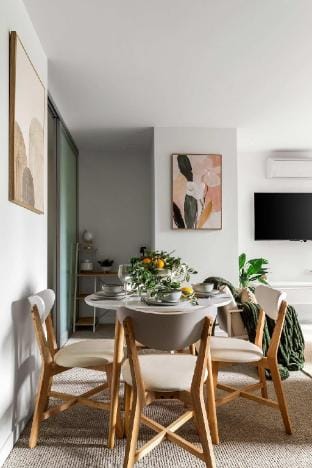 A Plush 2BR Apt Next to Southern Cross Station Vacation rental in Melbourne