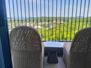 Căn hộ tầm nhìn đồi núi tại thị trấn Hoàng Hôn Apartment in Phu Quoc
