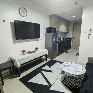 CITYSCAPE STAYCATION  Vacation rental in Pasay