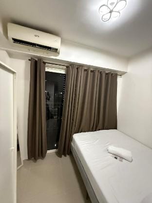 CITYSCAPE STAYCATION  Vacation rental in Pasay