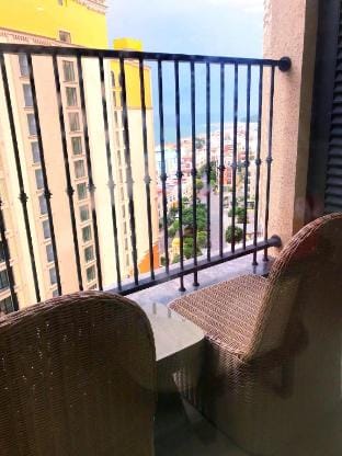 Căn hộ 2 phòng ngủ tầm nhìn thành phố  Apartment in Phu Quoc