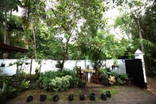Nature Beat Villa Vacation rental in Kamburugamuwa