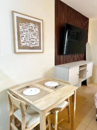 Modest Condo Getaway | Sea & City Access Apartment in Dumaguete