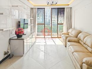 Large & Strategic 3BR Taman Rasuna Apt w/ Pool Vacation rental in South Jakarta City