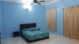 Taiping New Board Casual House Vacation rental in Perak