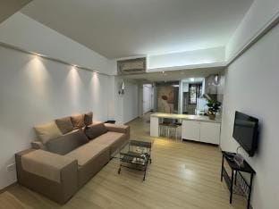 云夕小筑 汕头民宿｜近龙眼南街美食城｜小公园 Apartment in Guangdong
