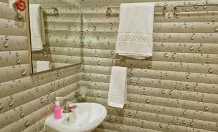 Family Room at BookMeriHotel Bhawanipur Vacation rental in Kolkata