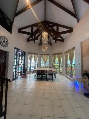Casa La Viva (house with pool) Vacation rental in Tagaytay