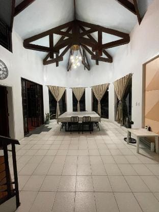 Casa La Viva (house with pool) Vacation rental in Tagaytay