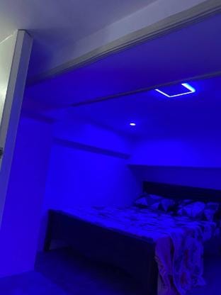 Golden Loft with Mood Lighting,Stylish Staycation Loft  Fast Wi-Fi, Soft Couch Apartment in Pasay
