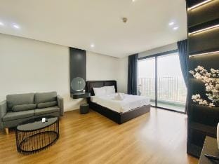 1 Bedroom apartment/high floor city view Vacation rental in Laos