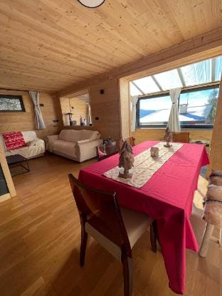 Chalet Isard P2000 –Sauna, view & slopes 300m away Vacation rental in Bolquère
