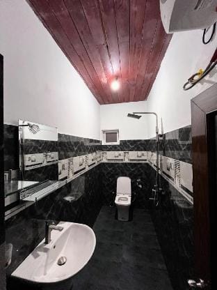 Riverside Residance (monthly or long-term rental ) Vacation rental in Ahangama