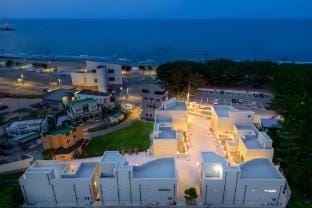 Villa de Hwajin Bed and Breakfast in South Korea
