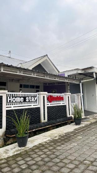 Homestay Djuminten Wonosobo Vacation rental in Indonesia