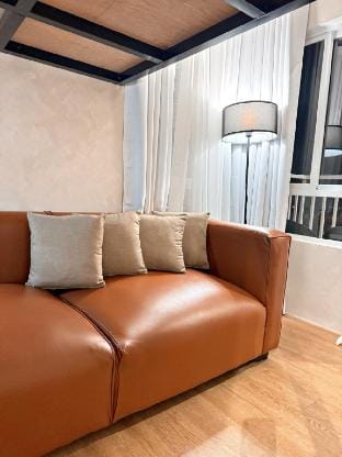 Cozy Studio Condo with Balcony in Poblacion Vacation rental in Davao City