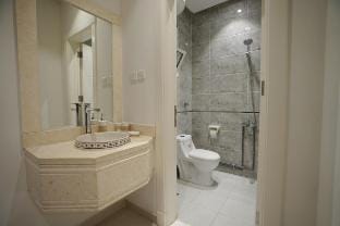 Studio with Private Entrance - 8A Vacation rental in Riyadh