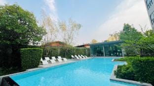 Near nimman maya pool gym condo Apartment in Chiang Mai