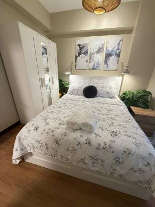 Aesthetic Cozy Apartment Condo with pool balcony  deck Apartment in Mandaluyong