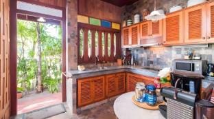 Teak Thai House on Beach with Private Pool Villa in Ko Samui